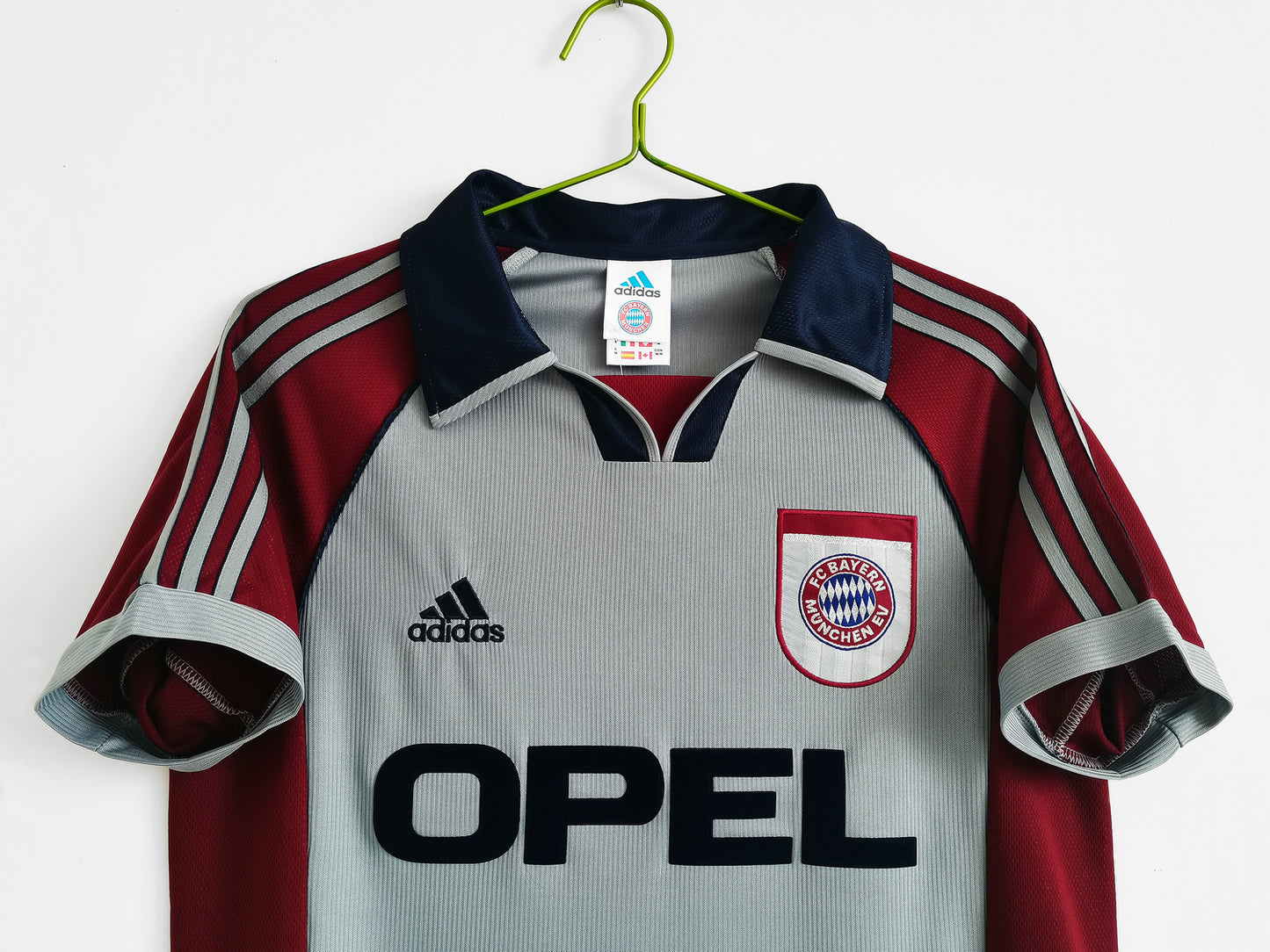 Bayern Munich 1997-1999 Retro Away Shirt // High Quality Classic Replica Retro Shirt // Free Worldwide Shipping!