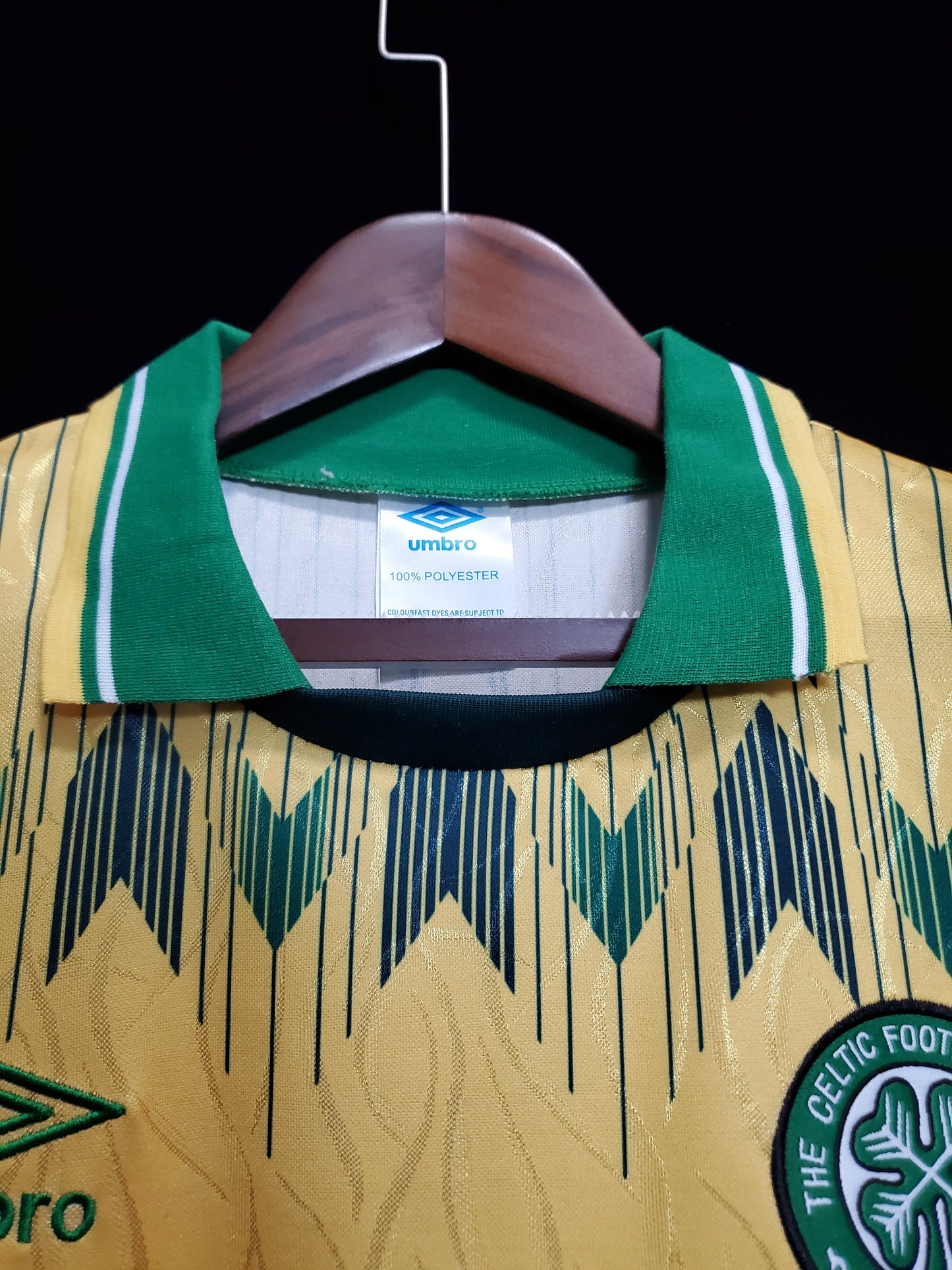 Celtic 1992-1993 Away Retro Shirt // High Quality Classic Replica Retro Shirt // Free Worldwide Shipping!