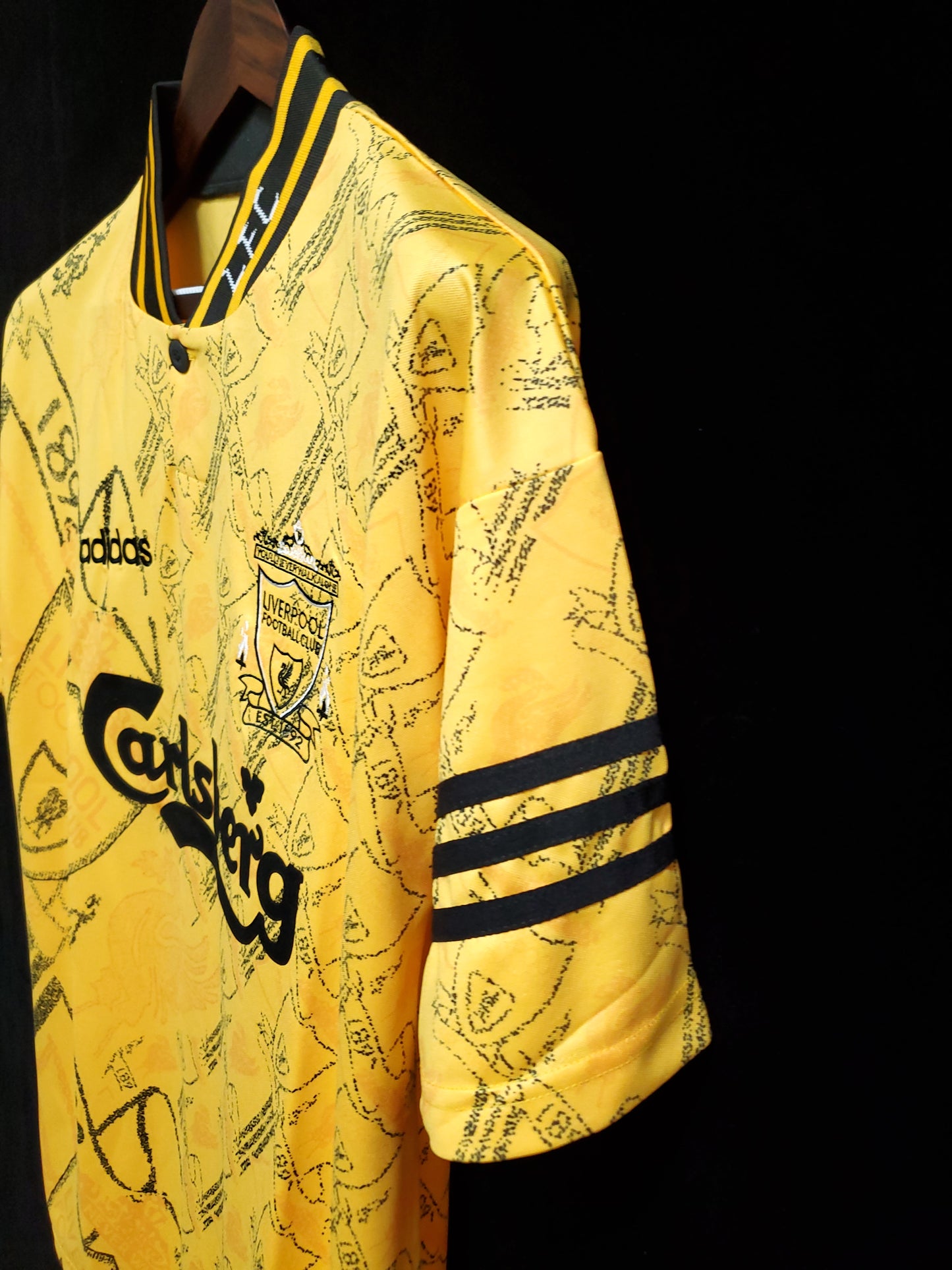 Liverpool 1995-1996 Retro Third Shirt // High Quality Classic Replica Retro Shirt // Free Worldwide Shipping!