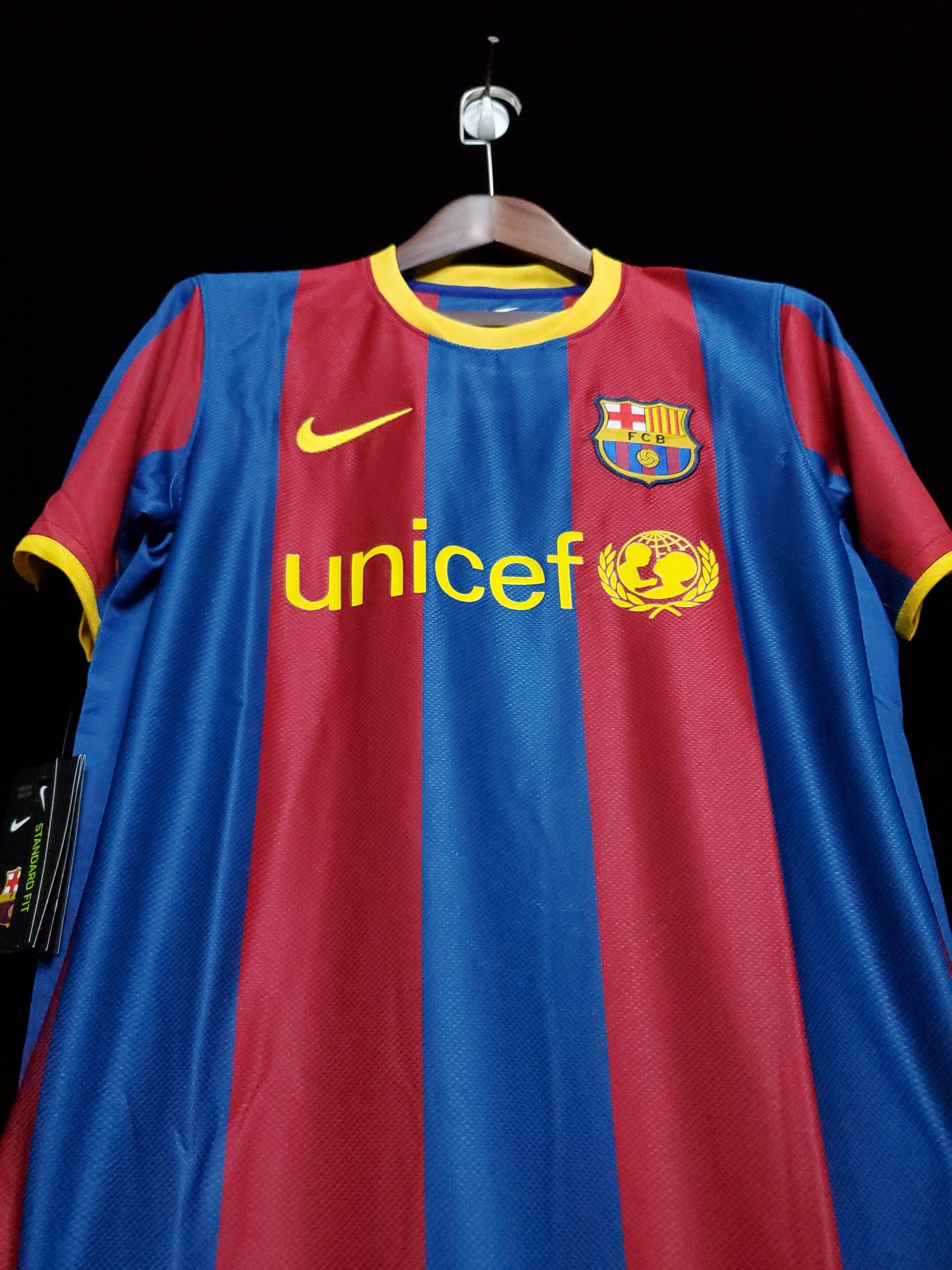 Barcelona 2010 Home Retro Shirt // High Quality Classic Replica Retro Shirt // Free Worldwide Shipping!