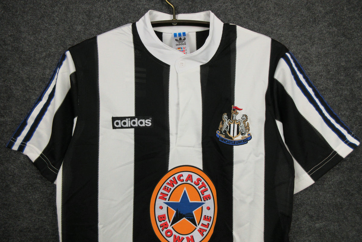 Newcastle United 1995-1997 Retro Home Shirt // High Quality Classic Replica Retro Shirt // Free Worldwide Shipping!