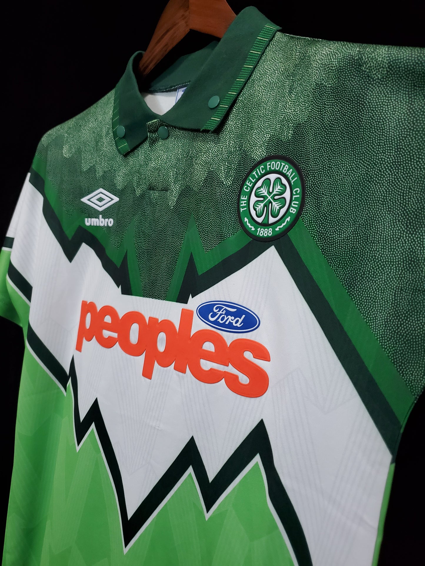 Celtic 1991-1992 Away Retro Shirt // High Quality Classic Replica Retro Shirt // Free Worldwide Shipping!