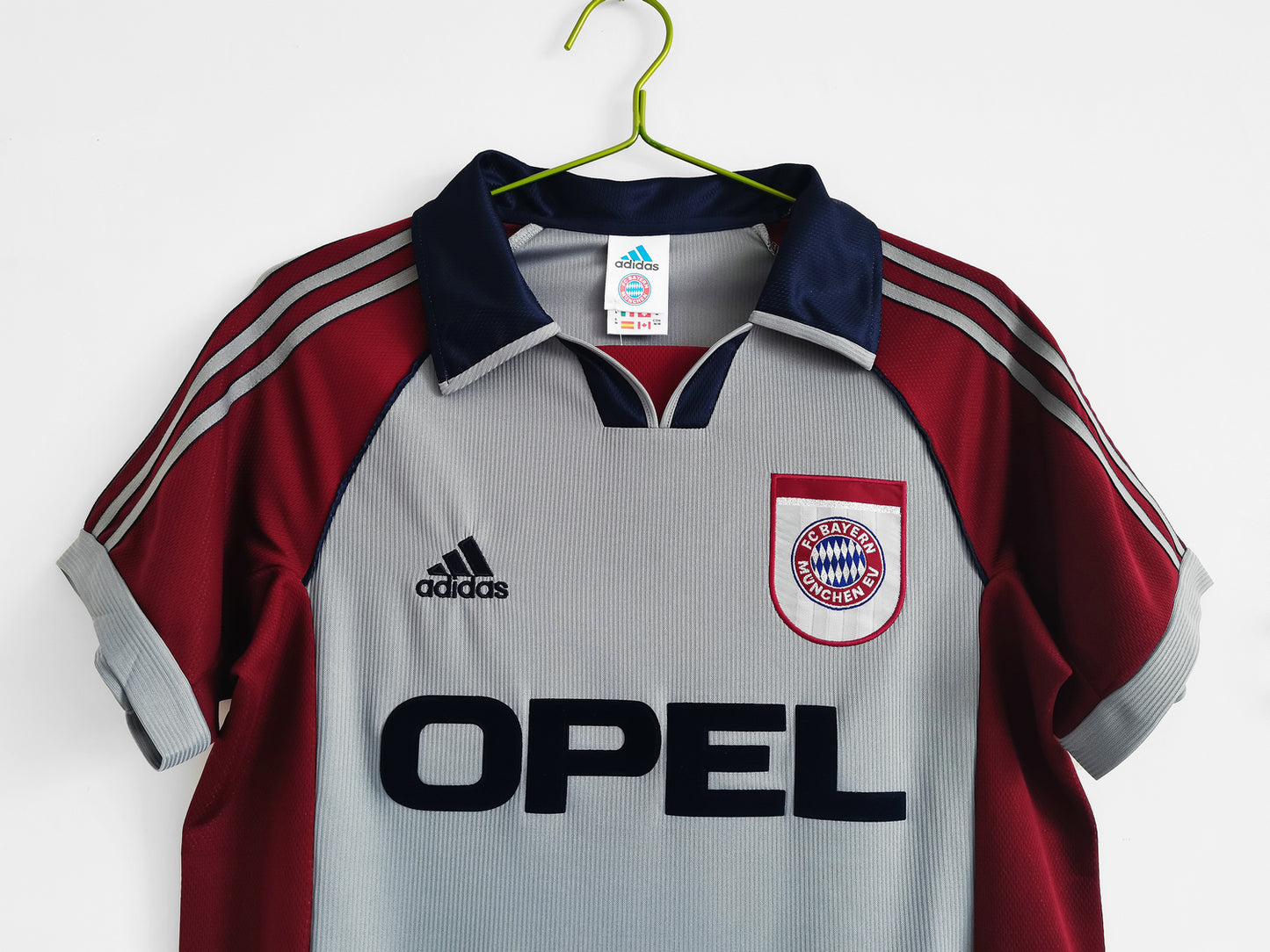 Bayern Munich 1997-1999 Retro Away Shirt // High Quality Classic Replica Retro Shirt // Free Worldwide Shipping!