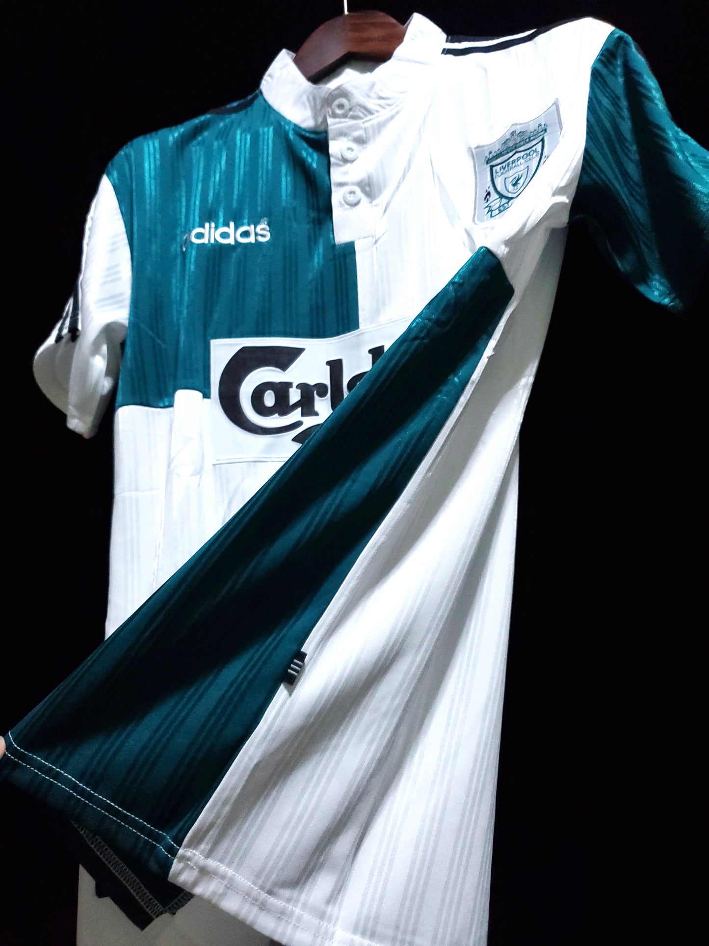 Liverpool 1995-1996 Retro Away Shirt // High Quality Classic Replica Retro Shirt // Free Worldwide Shipping!