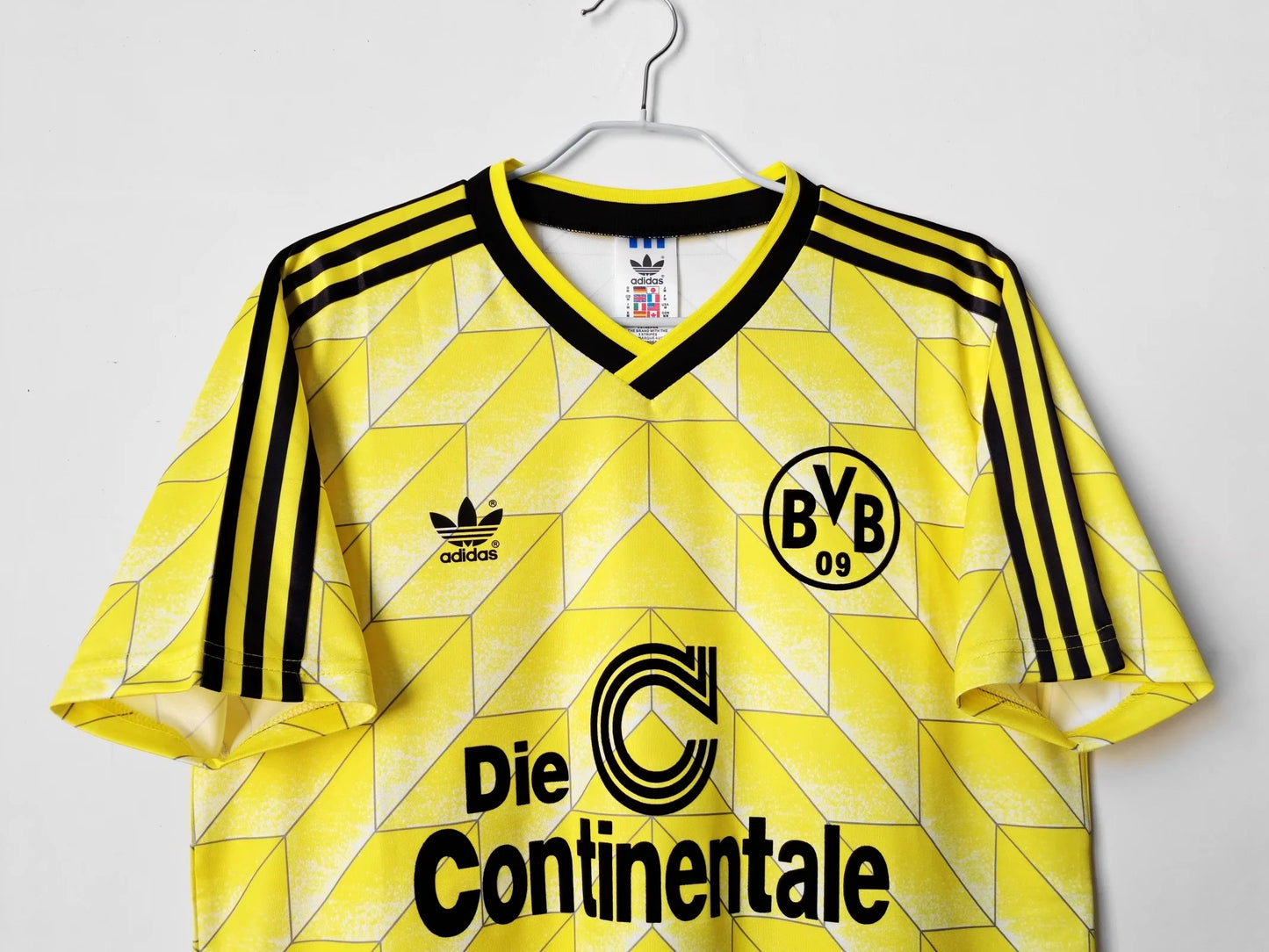 Dortmund 1988-1989 Retro Home Shirt // High Quality Classic Replica Retro Shirt // Free Worldwide Shipping!