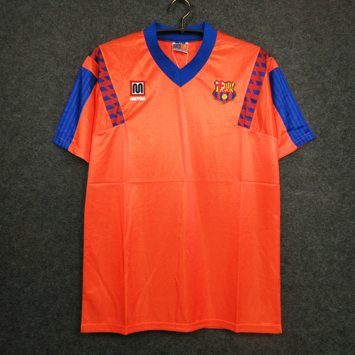 Barcelona 1991-1992 Away Retro Shirt // High Quality Classic Replica Retro Shirt // Free Worldwide Shipping!