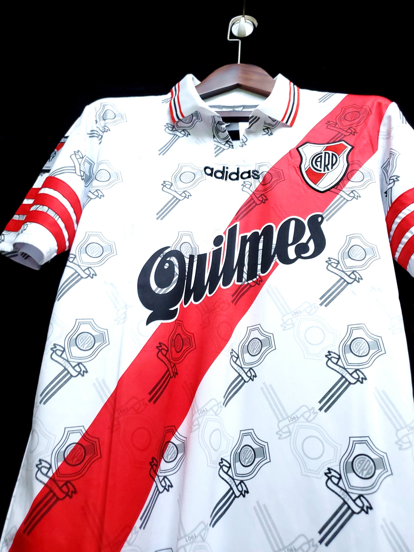 River Plate 1996 Home Retro Shirt // High Quality Classic Replica Retro Shirt // Free Worldwide Shipping!