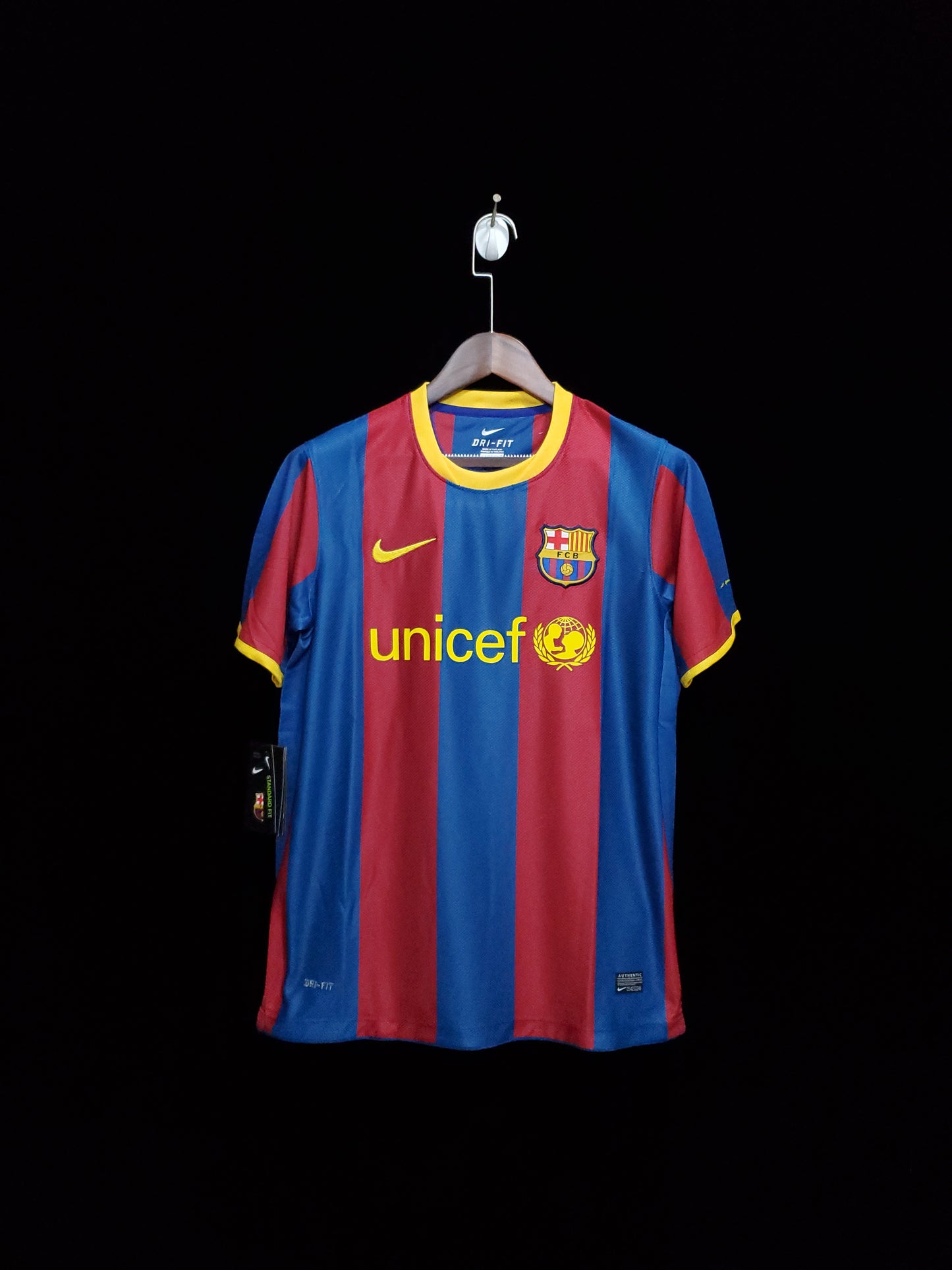 Barcelona 2010 Home Retro Shirt // High Quality Classic Replica Retro Shirt // Free Worldwide Shipping!