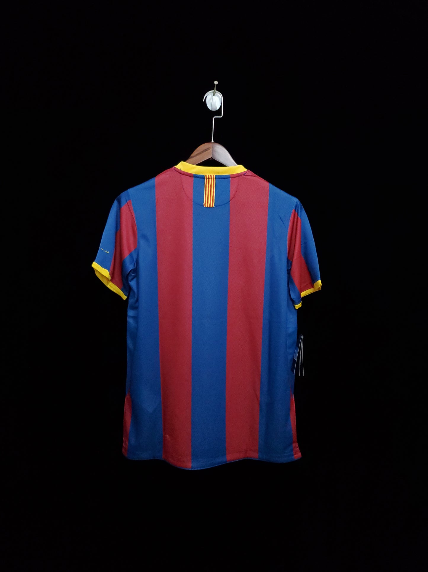 Barcelona 2010 Home Retro Shirt // High Quality Classic Replica Retro Shirt // Free Worldwide Shipping!