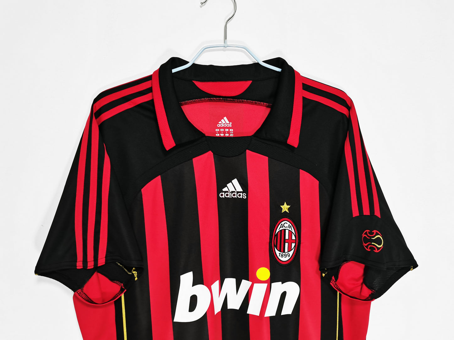 AC Milan 2006-2007 Retro Home Shirt // High Quality Classic Replica Retro Shirt // Free Worldwide Shipping!