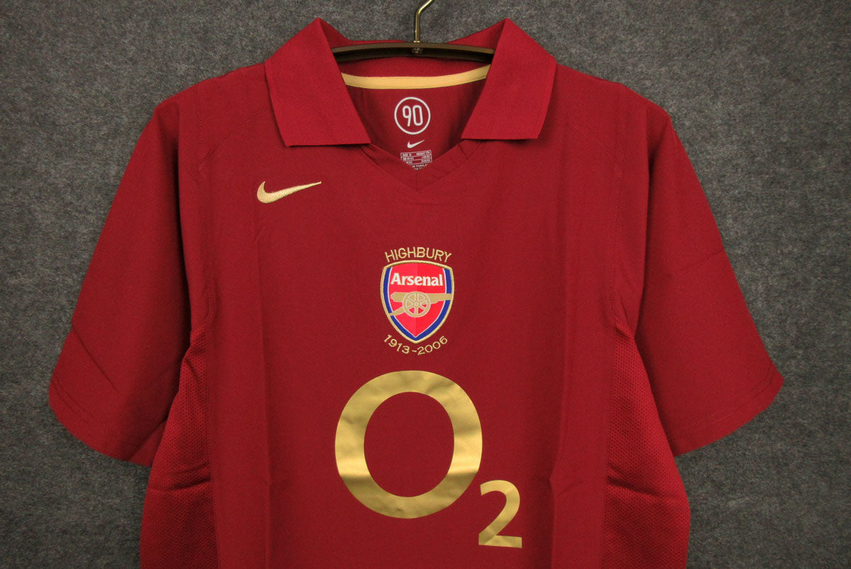 Arsenal 2005-2006 Retro Home Shirt // High Quality Classic Replica Retro Shirt // Free Worldwide Shipping!