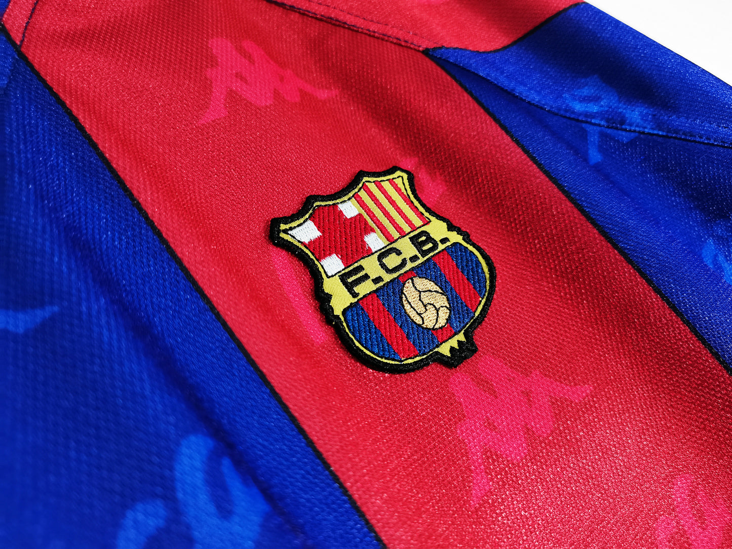 Barcelona 1995-1997 Home Retro Shirt // High Quality Classic Replica Retro Shirt // Free Worldwide Shipping!