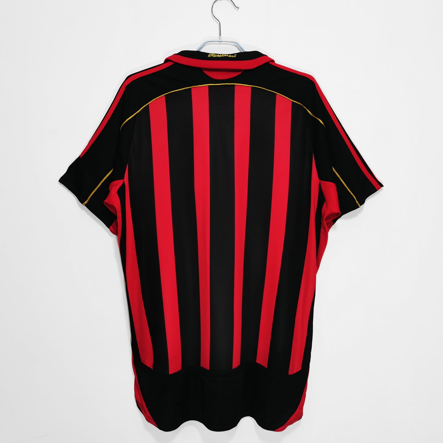 AC Milan 2006-2007 Retro Home Shirt // High Quality Classic Replica Retro Shirt // Free Worldwide Shipping!