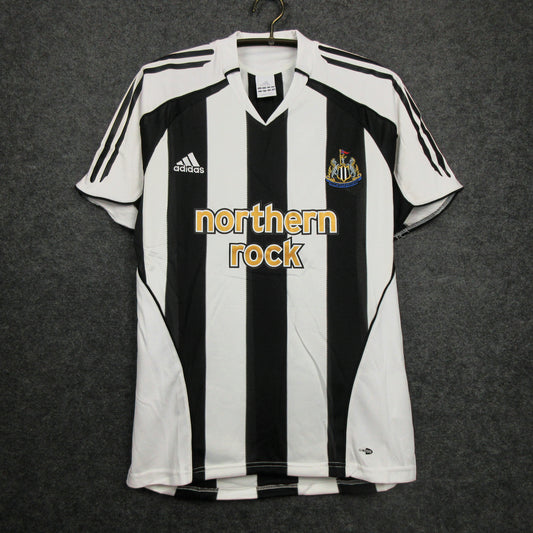 Newcastle United 2005-2006 Retro Home Shirt // High Quality Classic Replica Retro Shirt // Free Worldwide Shipping!