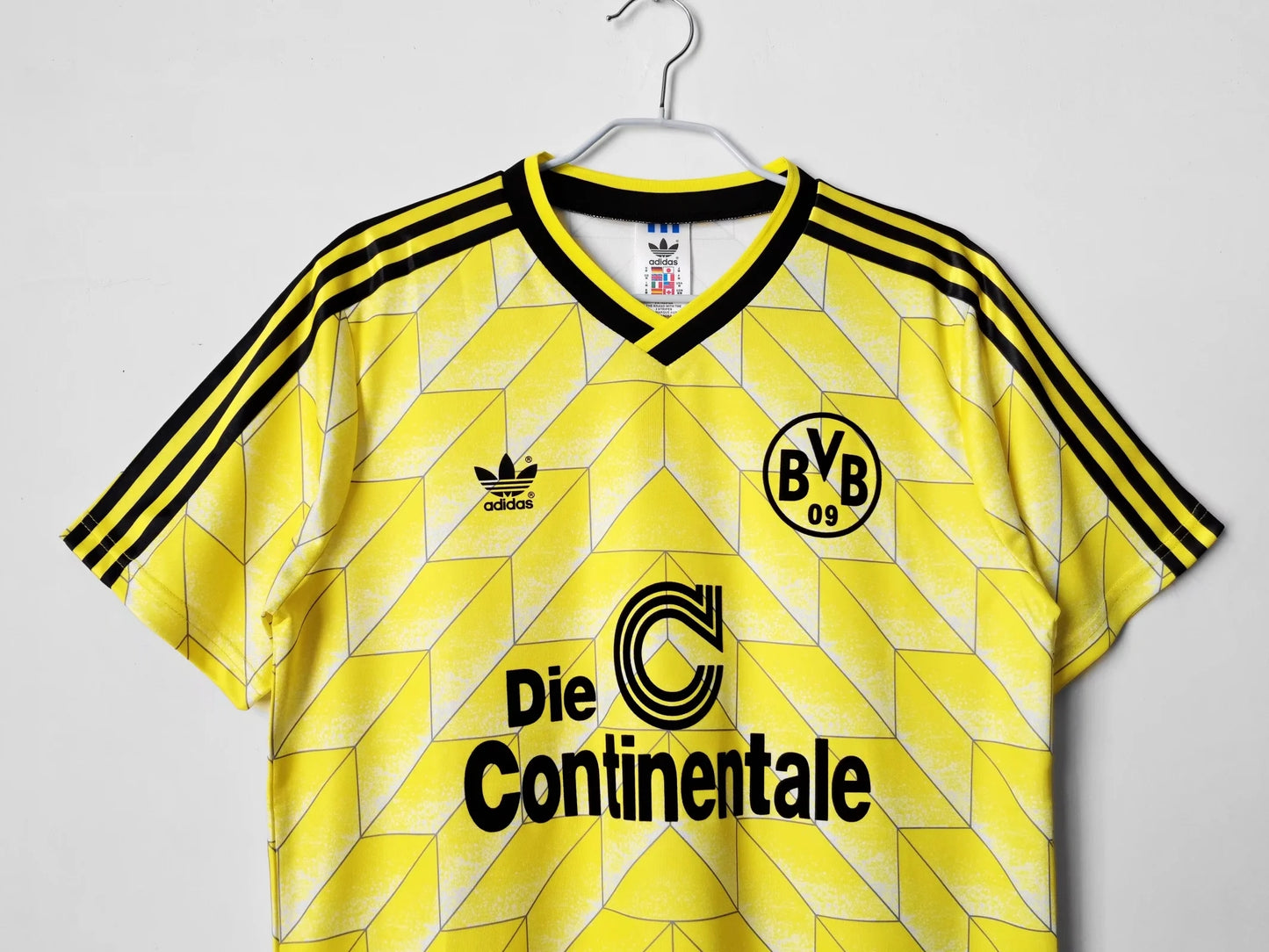 Dortmund 1988-1989 Retro Home Shirt // High Quality Classic Replica Retro Shirt // Free Worldwide Shipping!